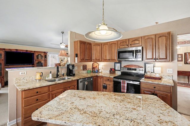 2220 Treetop Lane, Hebron, KY 41048