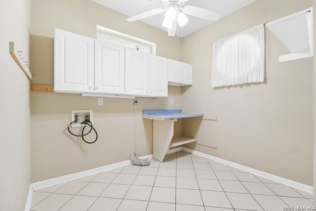 2618 Fairfield Bend Drive, San Antonio, TX 78231