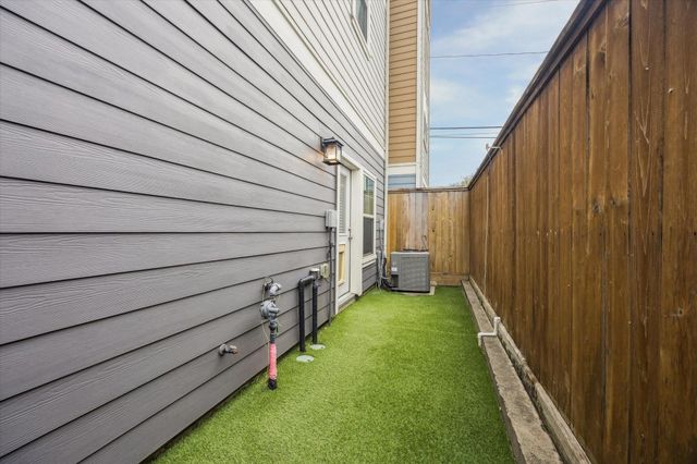 739 Dorothy Street, Houston, TX 77007