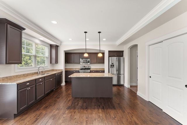 98 Muirfield Drive, Valparaiso, IN 46385