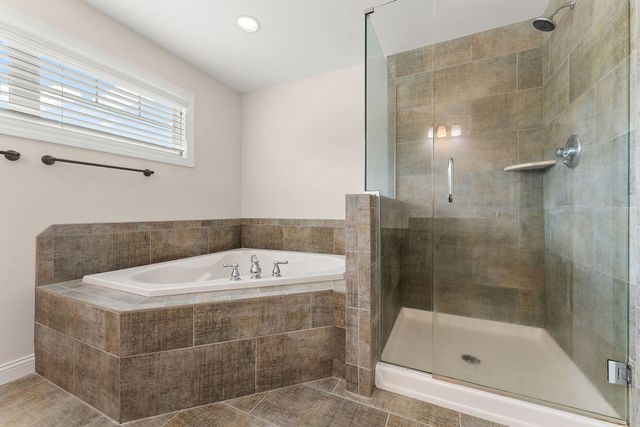 98 Muirfield Drive, Valparaiso, IN 46385