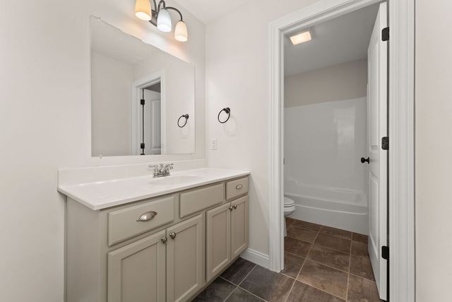 98 Muirfield Drive, Valparaiso, IN 46385