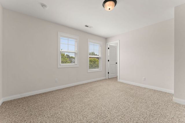 98 Muirfield Drive, Valparaiso, IN 46385