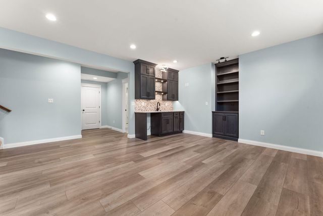 98 Muirfield Drive, Valparaiso, IN 46385