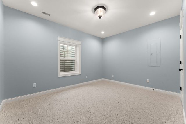 98 Muirfield Drive, Valparaiso, IN 46385