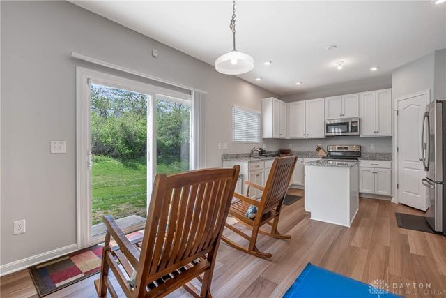 1128 Heathgate Way, Fairborn, OH 45324