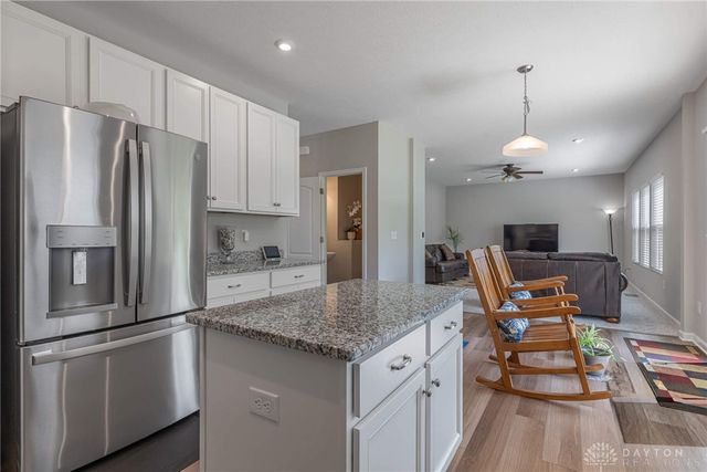 1128 Heathgate Way, Fairborn, OH 45324