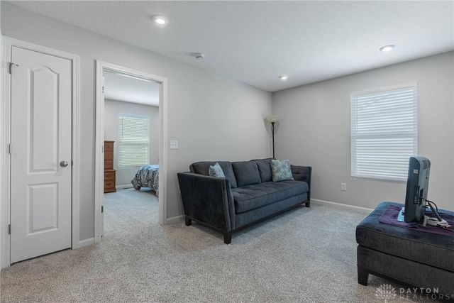 1128 Heathgate Way, Fairborn, OH 45324