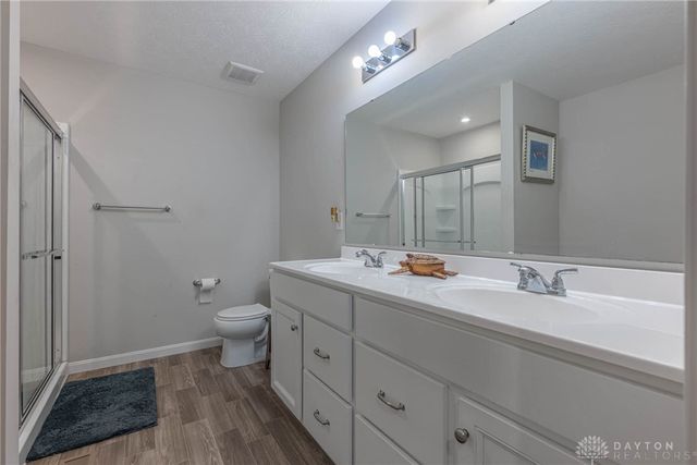 1128 Heathgate Way, Fairborn, OH 45324