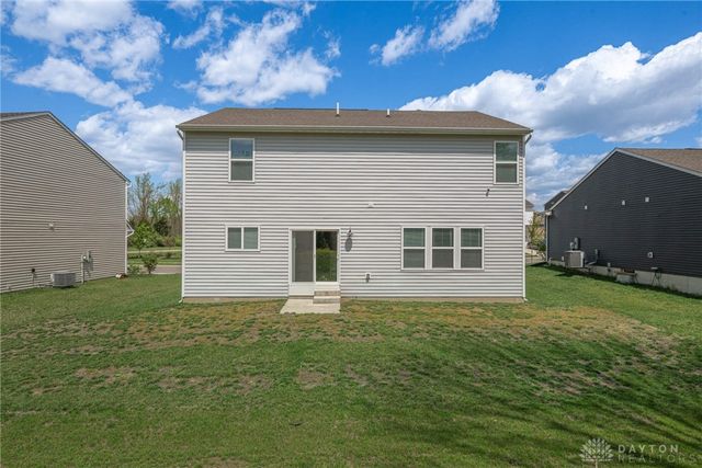 1128 Heathgate Way, Fairborn, OH 45324