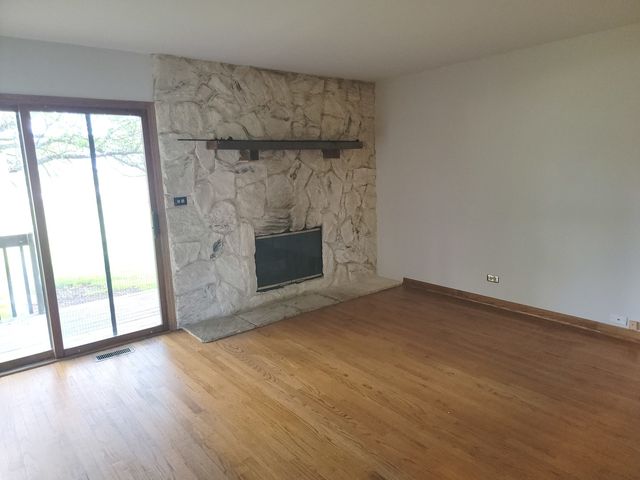 473 NICOLE Drive 3C, Bartlett, IL 60103