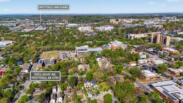 220 S Locust Avenue, Fayetteville, AR 72701