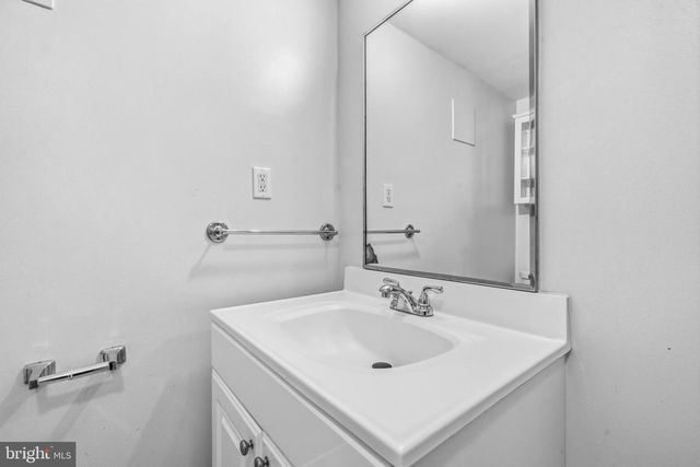 1601 FORBES ST, Rockville, MD 20851