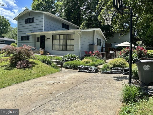 1601 FORBES ST, Rockville, MD 20851