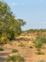 6870 County Road 329 (TRACT 2-5), Jourdanton, TX 78026