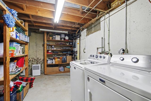 1600 Southlawn Street, Jenison, MI 49428