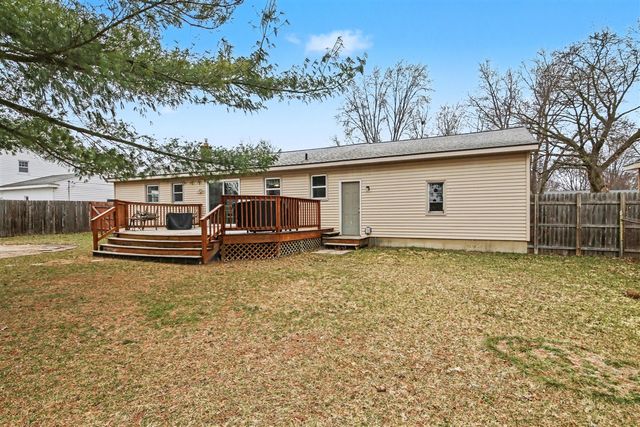 1600 Southlawn Street, Jenison, MI 49428