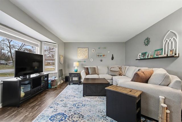 1600 Southlawn Street, Jenison, MI 49428