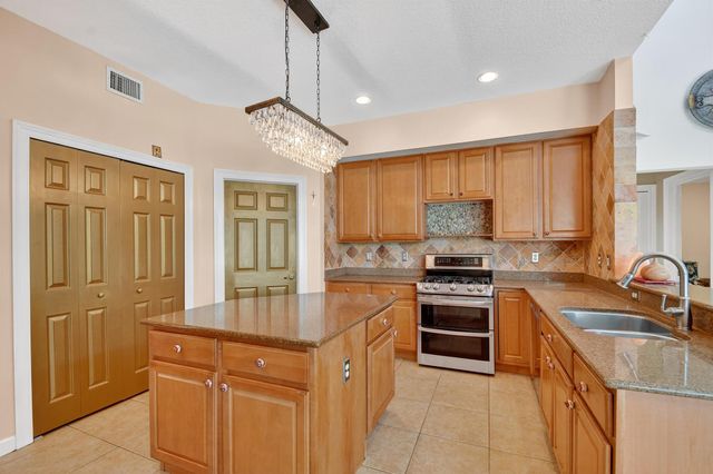 3769 Victoria Road, West Palm Beach, FL 33411