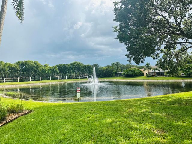 3769 Victoria Road, West Palm Beach, FL 33411