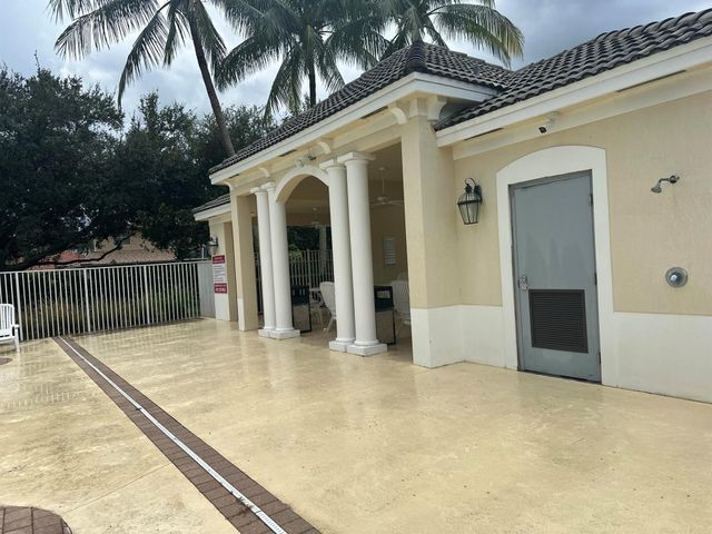 3769 Victoria Road, West Palm Beach, FL 33411