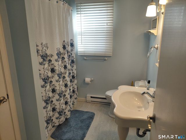 160 Meadowlark Drive, Waterbury, CT 06708