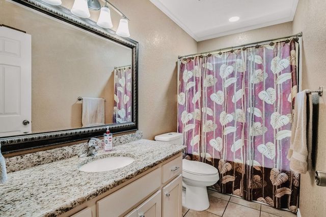 2311 Willow Dr, Portland, TX 78374