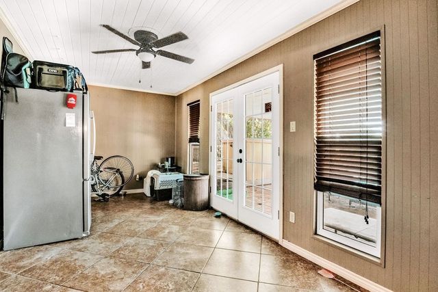 2311 Willow Dr, Portland, TX 78374