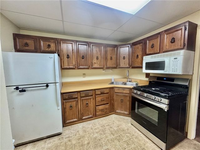 124 North Fulton Street 122, Auburn, NY 13021