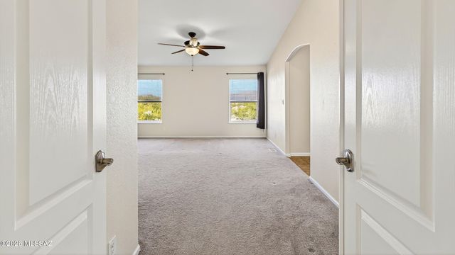 9941 S Big Thunder Drive, Vail, AZ 85641