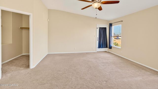 9941 S Big Thunder Drive, Vail, AZ 85641