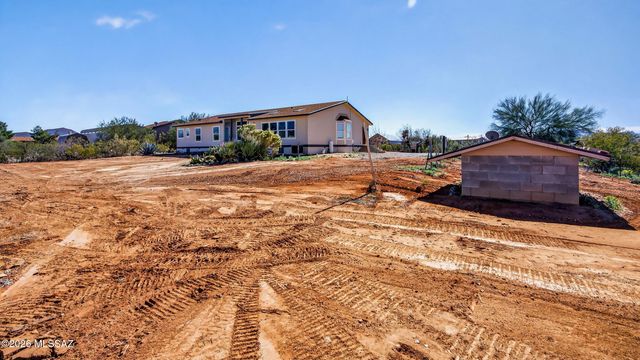 9941 S Big Thunder Drive, Vail, AZ 85641