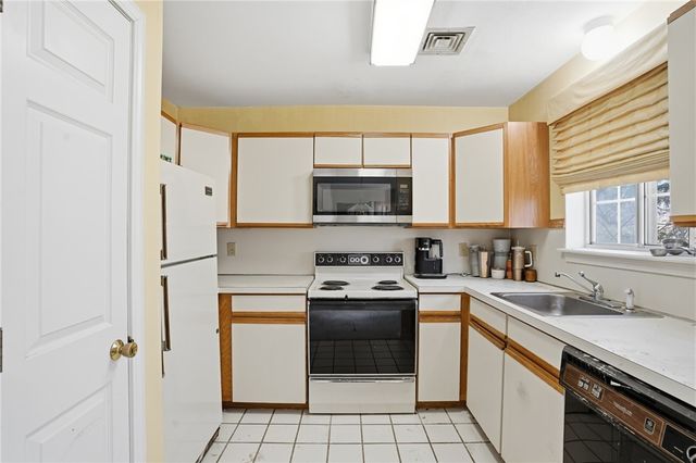 56 Governors Hill Road 566, West Warwick, RI 02893