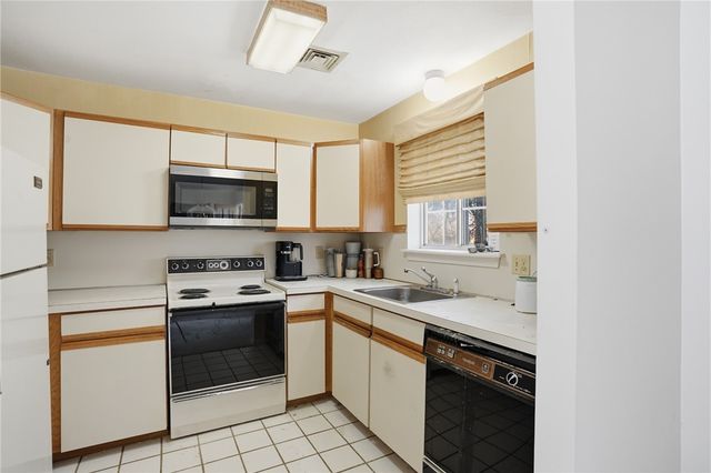 56 Governors Hill Road 566, West Warwick, RI 02893