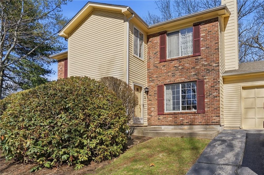 56 Governors Hill Road 566, West Warwick, RI 02893