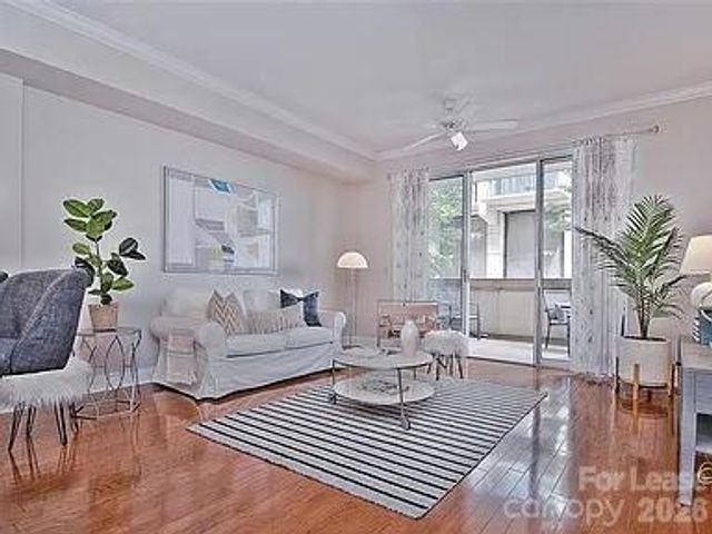 300 W 5th Street, Charlotte, NC 28202
