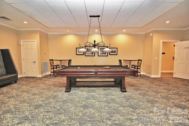 300 W 5th Street, Charlotte, NC 28202