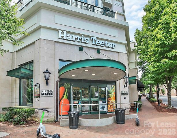 300 W 5th Street, Charlotte, NC 28202