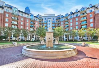 300 W 5th Street, Charlotte, NC 28202