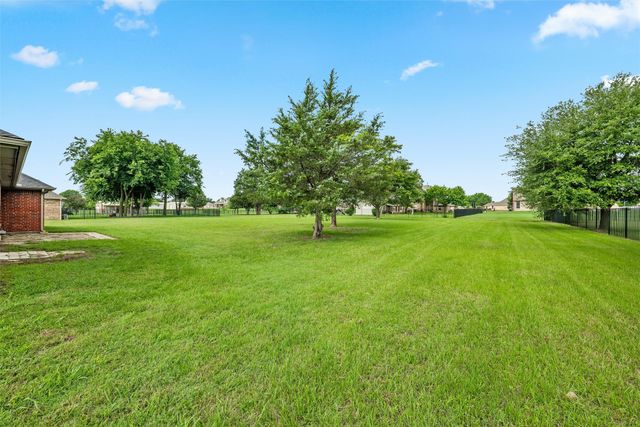 5008 Running Brook Drive, Joshua, TX 76058