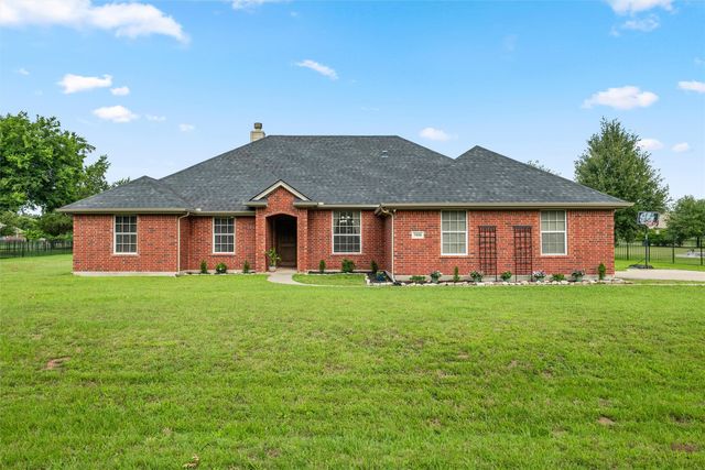 5008 Running Brook Drive, Joshua, TX 76058