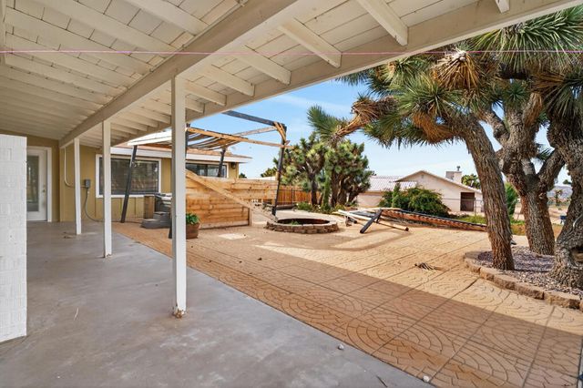 58476 Joshua Lane, Yucca Valley, CA 92284