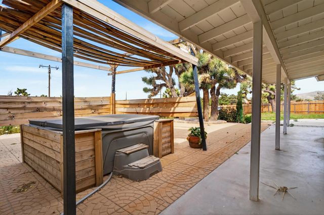 58476 Joshua Lane, Yucca Valley, CA 92284