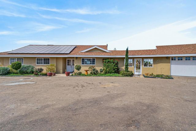 58476 Joshua Lane, Yucca Valley, CA 92284