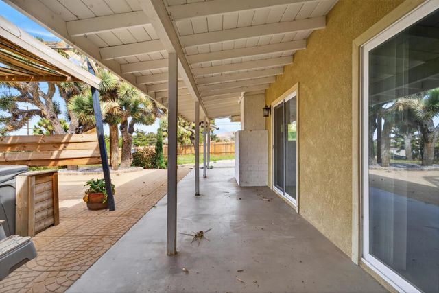 58476 Joshua Lane, Yucca Valley, CA 92284