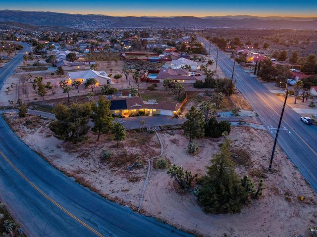 58476 Joshua Lane, Yucca Valley, CA 92284