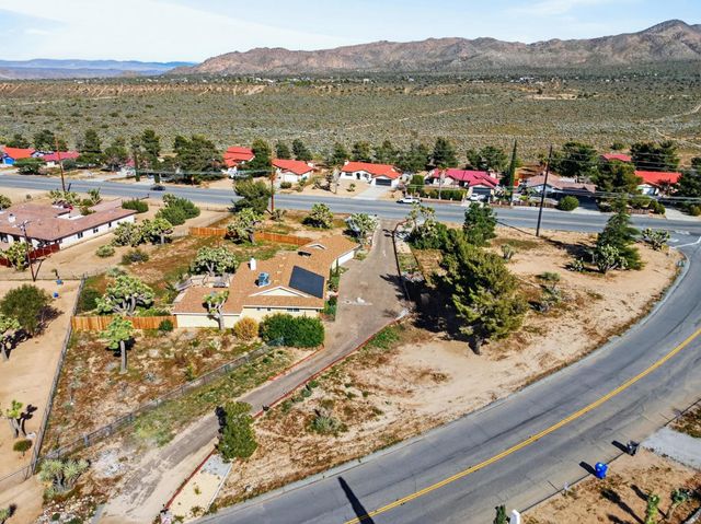 58476 Joshua Lane, Yucca Valley, CA 92284