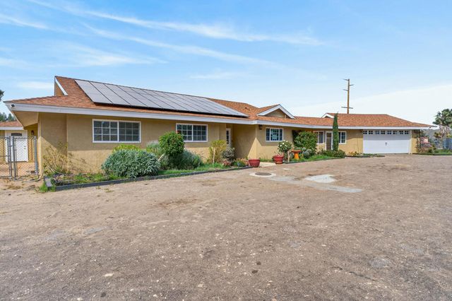 58476 Joshua Lane, Yucca Valley, CA 92284