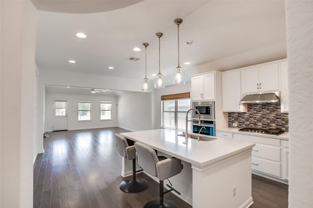 105 Meadow Wood CV, Georgetown, TX 78626
