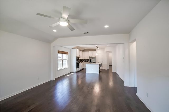 105 Meadow Wood CV, Georgetown, TX 78626